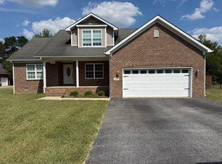 111 Emerald Ct, Smiths Grove, KY 42171