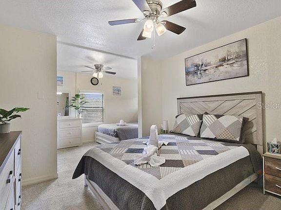 2nd image of 358 N 1st St #358