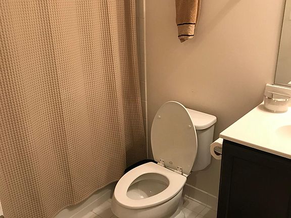 Basement full bathroom