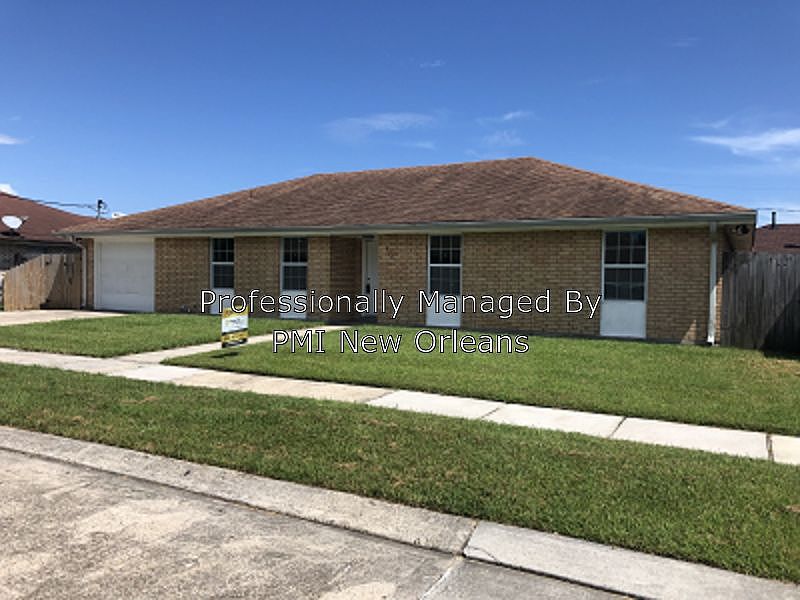 1st image of 3301 Pecan Dr