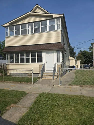 3319 W 44th St #FRONT LOWER Photo 1 3319 W 44th St #FRONT LOWER Photo 1