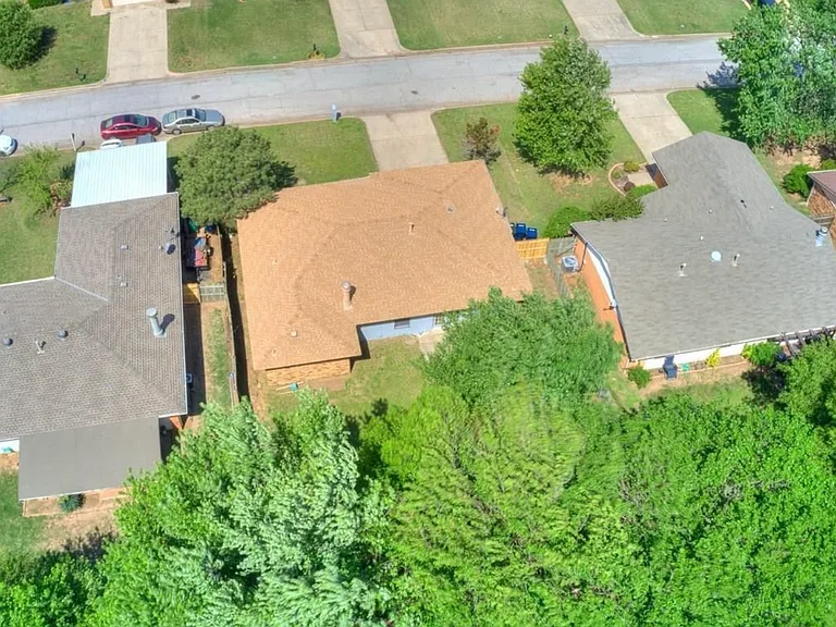 8412 Bellmon Ave — Photo 16