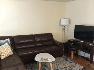 304 N Wayne Ave APT 6B, Wayne, PA 19087