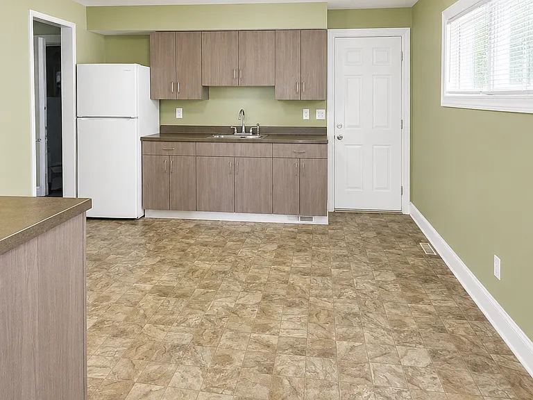 238 Richmond Ave #1 — Photo 3