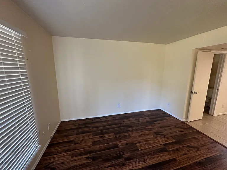 306 E Mitchell St #308D — Photo 6