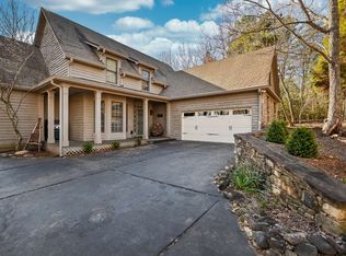 135 Woodstream Point, Big Canoe, GA 30143