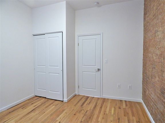 2nd image of 226 E 85th St APT 2A