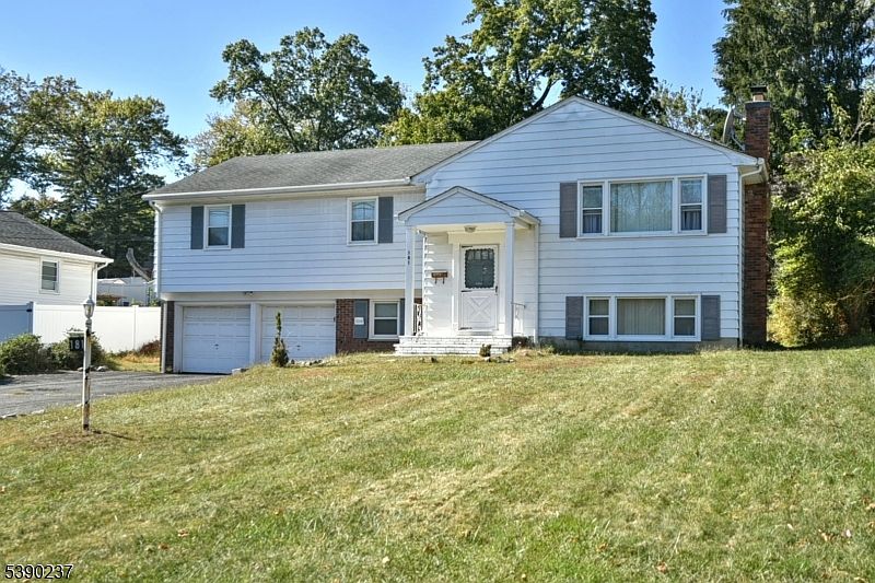 181 Pleasant Valley Way