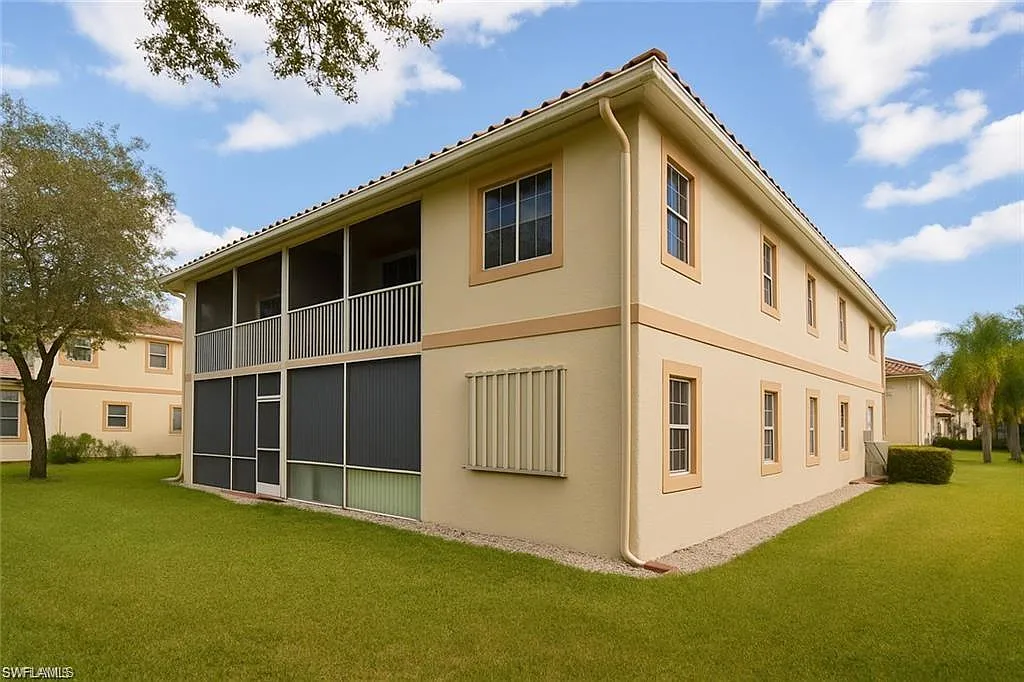 3 bed, 2.0 bath, 1484 sqft, $2,450 — Photo 4