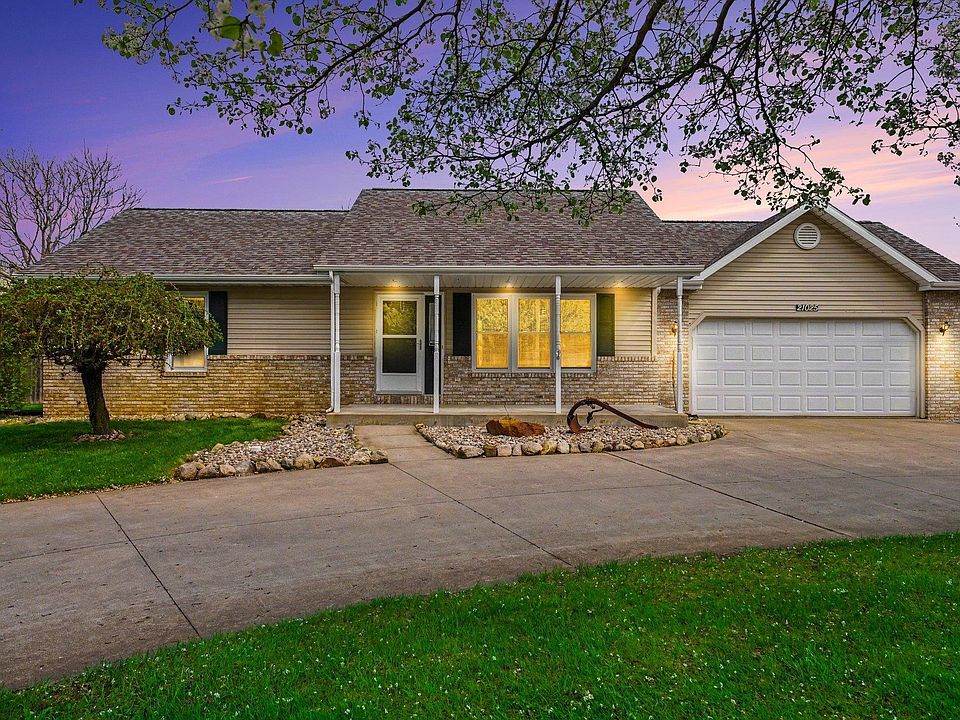 1st image of 21025 Rivers Edge Dr