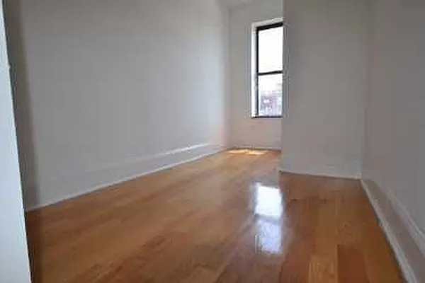 Rented by Bold New York | media 18