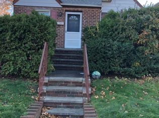 5307 197th St, Fresh Meadows, NY 11365