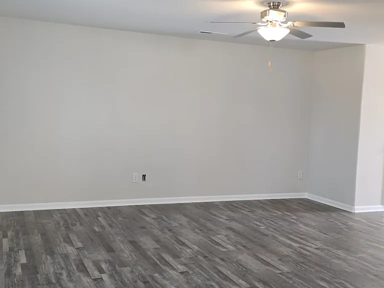 4715 Hazelburn Dr — Photo 7