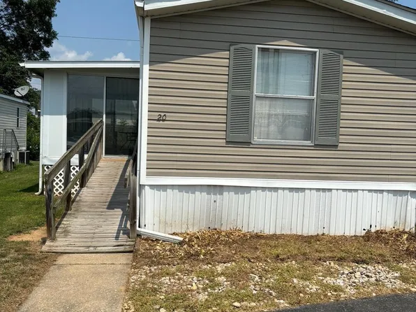 20 Penn Court Dr, Mount Joy, PA 17552