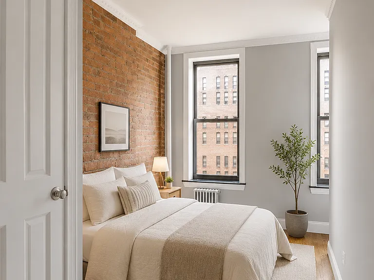 438 W 52nd St #10D — Photo 2