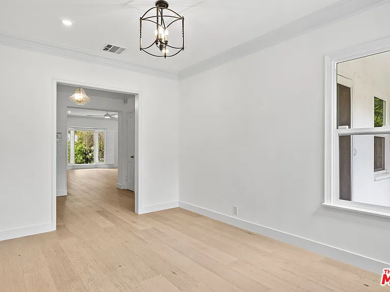 3956 Alcove Ave — Photo 7