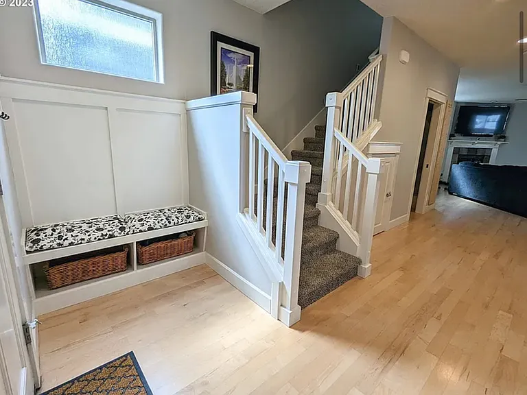 1302 SE 194th Pl — Photo 3
