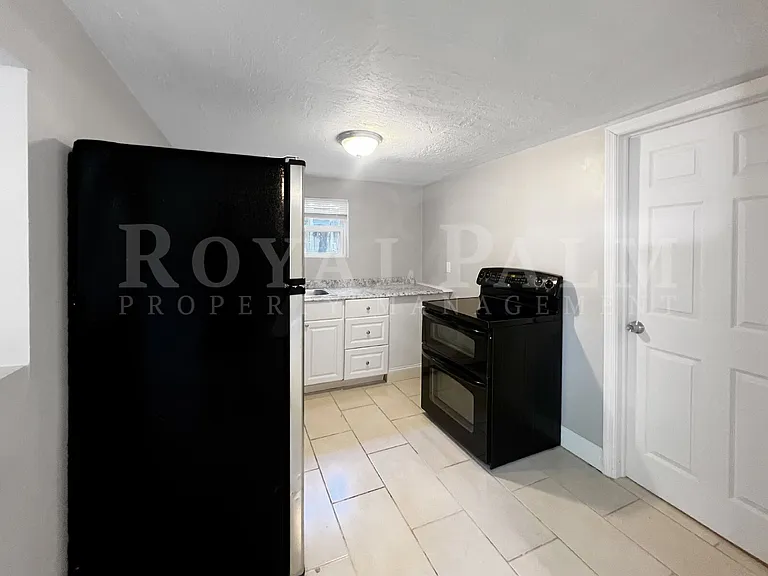 1615 Evans Ave #2 — Photo 6