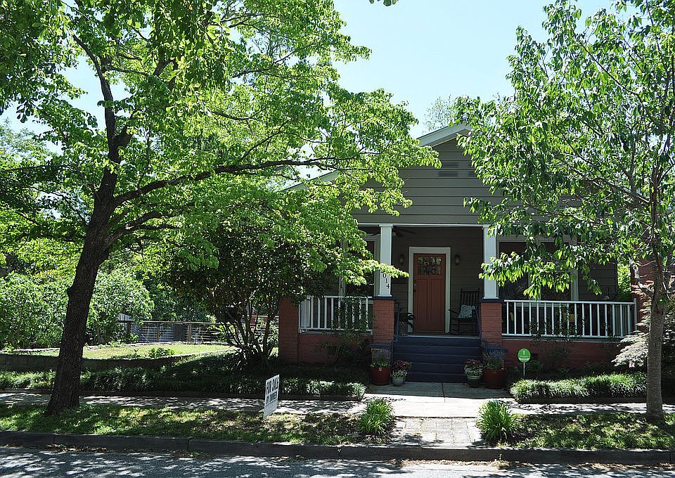 2nd image of 2014 Perry Ave