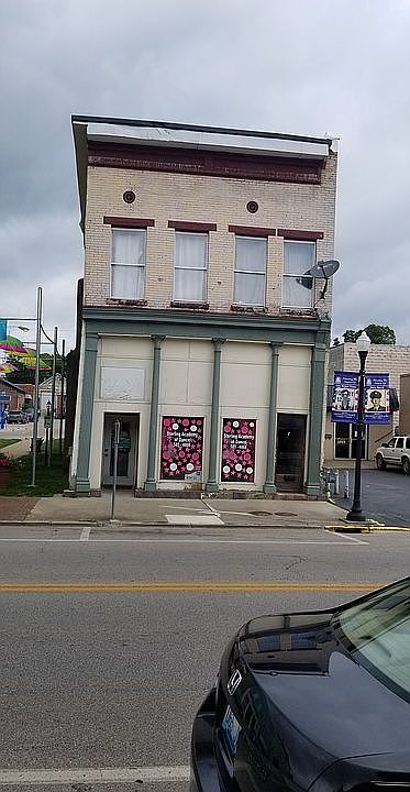 1st image of 41-43 E Main St