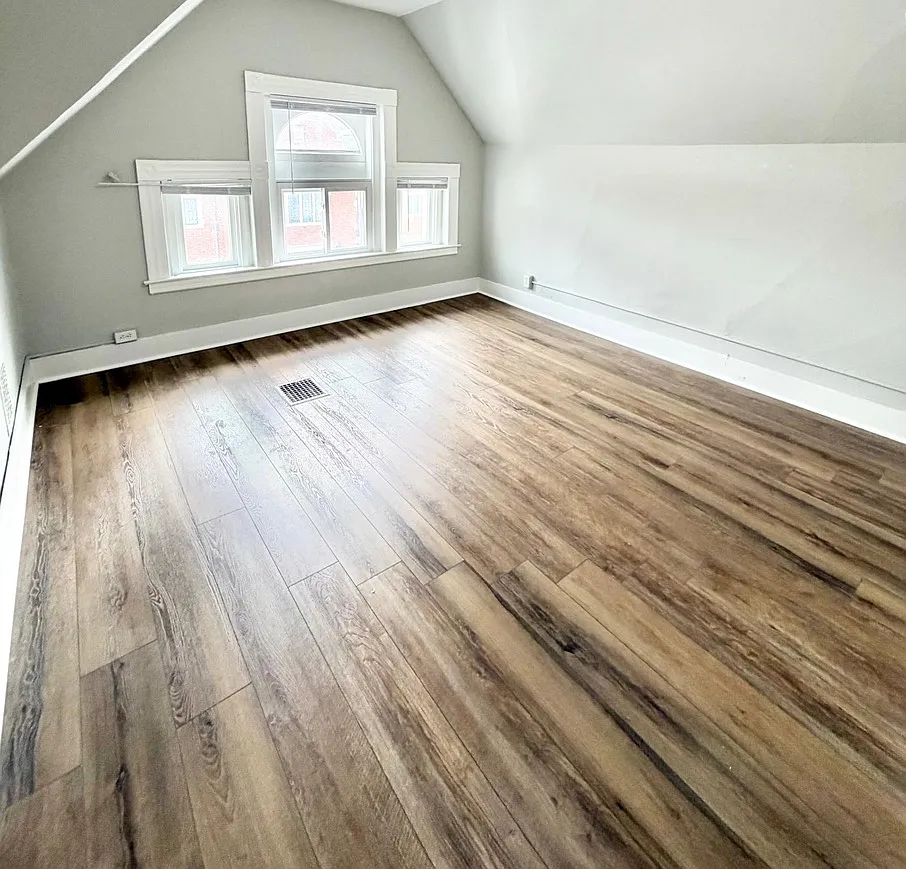 2 bed, 600 sqft, $1,800 — Photo 2