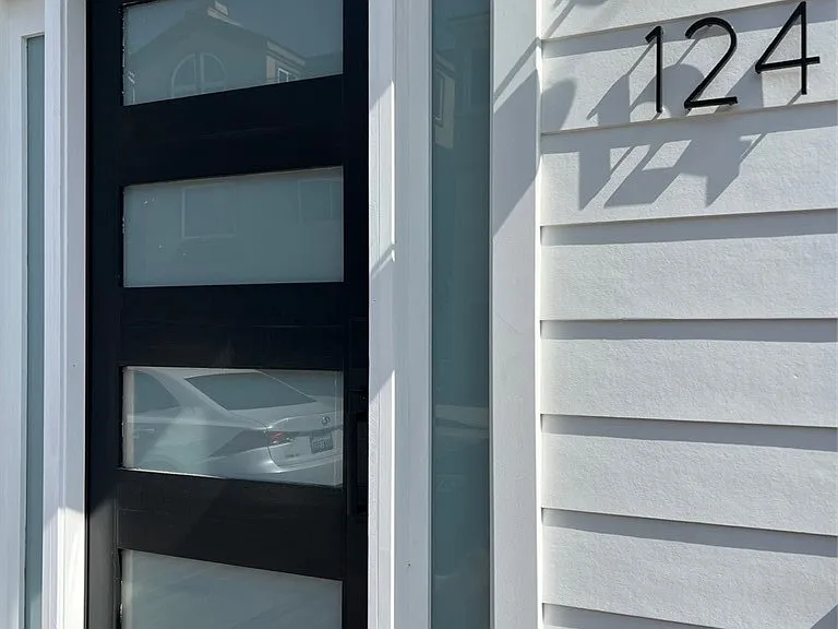 124 Lyndon St — Photo 18
