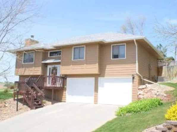 4730 Summerset Dr, Rapid City, SD 57702