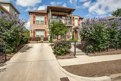 2712 Merida Ave #2712 Photo 1