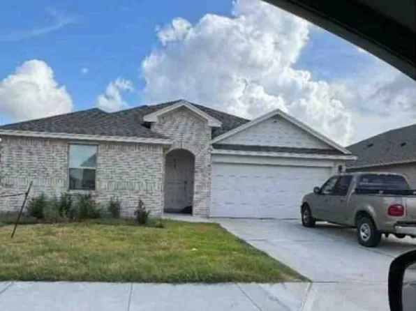 1509 Maverick Rd, Sinton, TX 78387