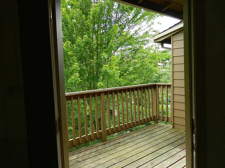 Springwater Trail Apartments — Photo 21