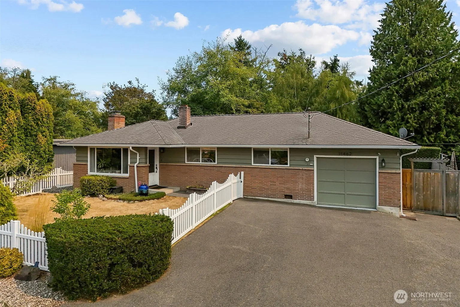 11462 35th Avenue SW photo 1