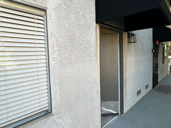3320 Honolulu Ave APT 2