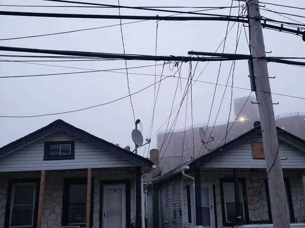 318 Beach 73rd St, Far Rockaway, NY 11692