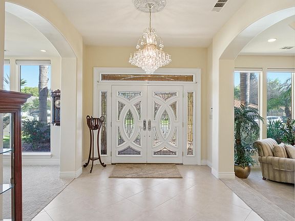 5th image of 2135 SE Cottonwood Circle