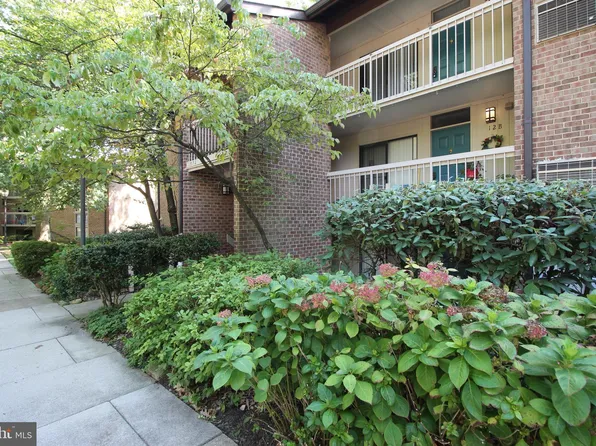 1570 Moorings Dr APT 22B, Reston, VA 20190