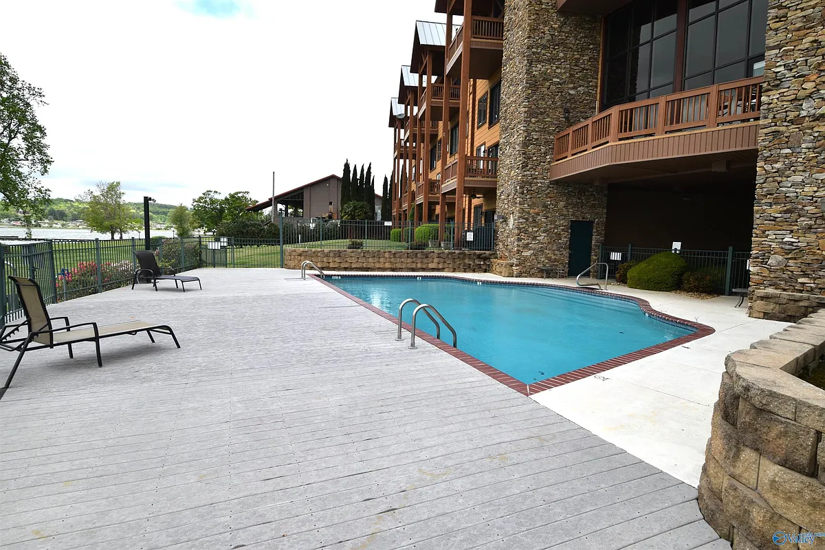 Building Photo - 7036 Val Monte Dr #7036