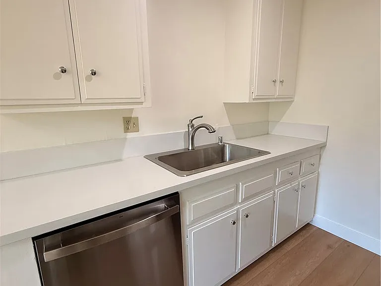 1651 Golden Gate Ave #2 — Photo 2