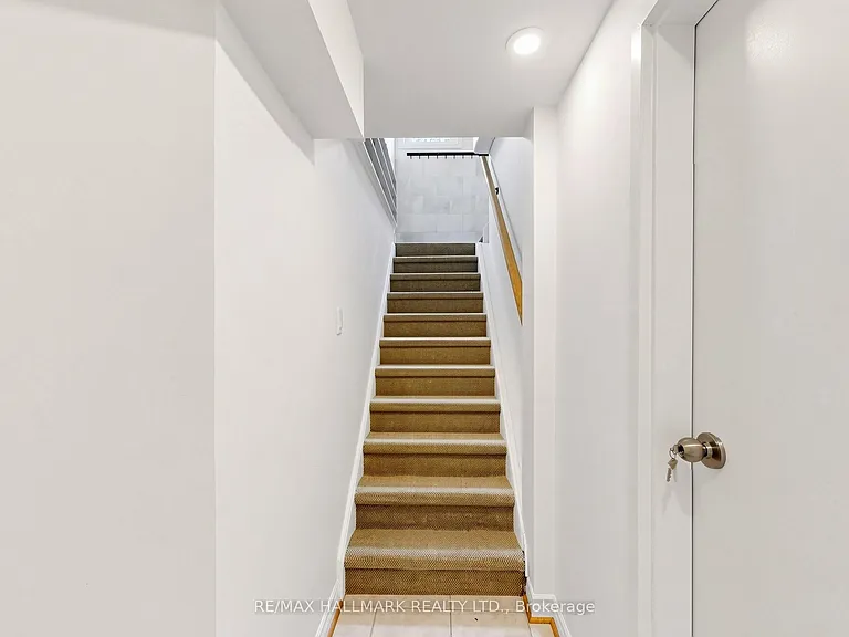 235 Caproni Dr — Photo 10