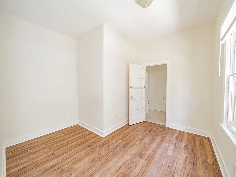 2247 Derby Street — Photo 7