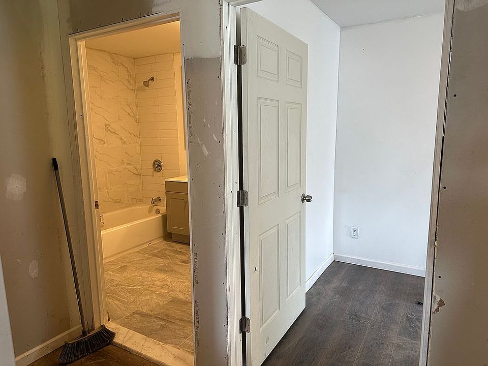 1st image of 602 Grant St