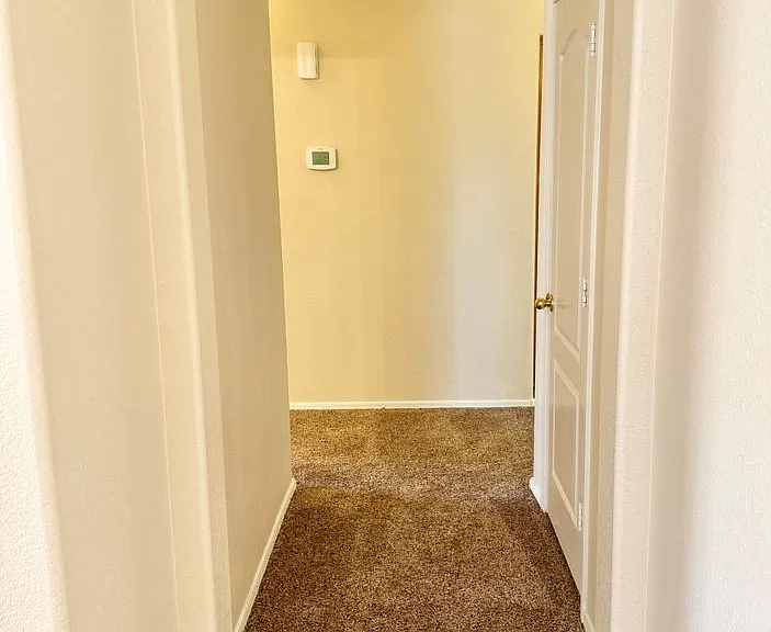 35 N 123rd Dr — Photo 13
