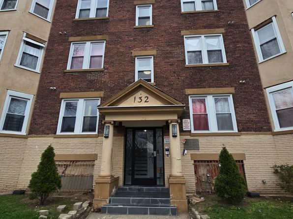 132 N Grove St APT 11
