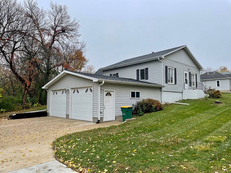 105 S Minnesota St, Lakefield, MN 56150 MLS 11218746 Zillow