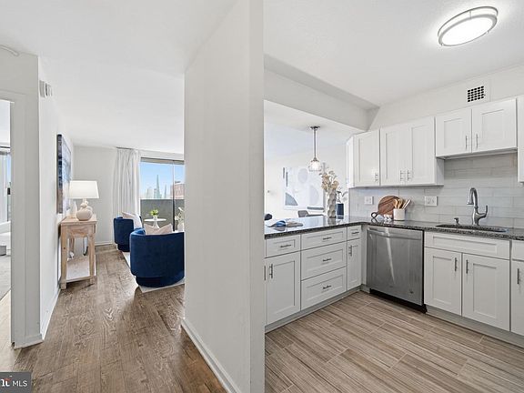 4th image of 226 W Rittenhouse Sq #30-2514