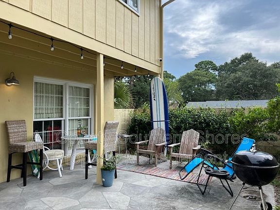 5th image of 310 72nd Ave N Unit A
