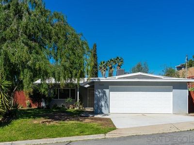 9038 Bubbling Wells Rd, Lakeside, CA, 92040