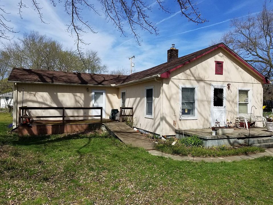 1st image of 220 Dakota Ave