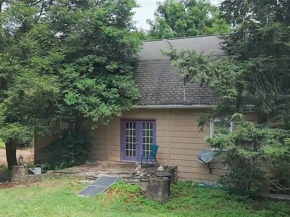 2nd image of 160 Derry Ridge Rd