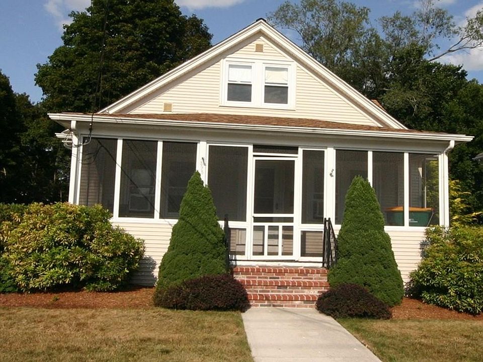 1st image of 395 Nahatan St