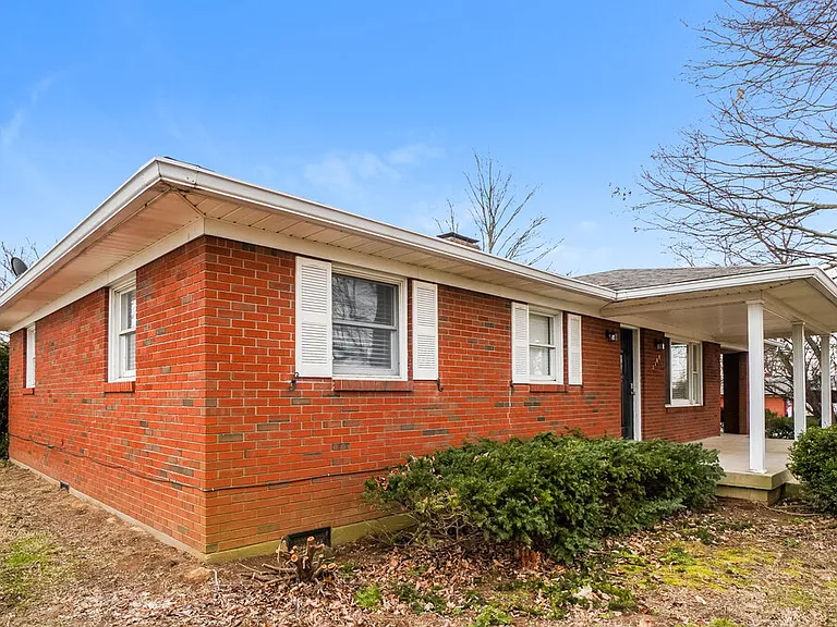 2389 Mount Eden Rd — Photo 4